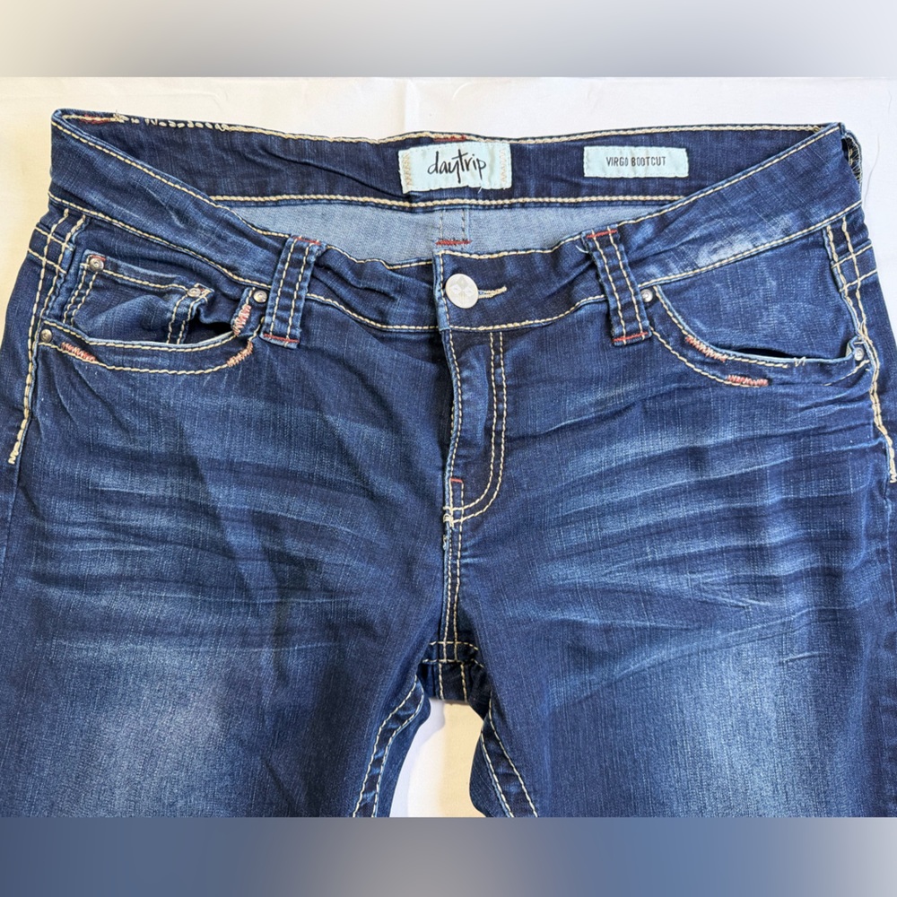 Daytrip Women's Buckle Blue Jeans- Size 33L